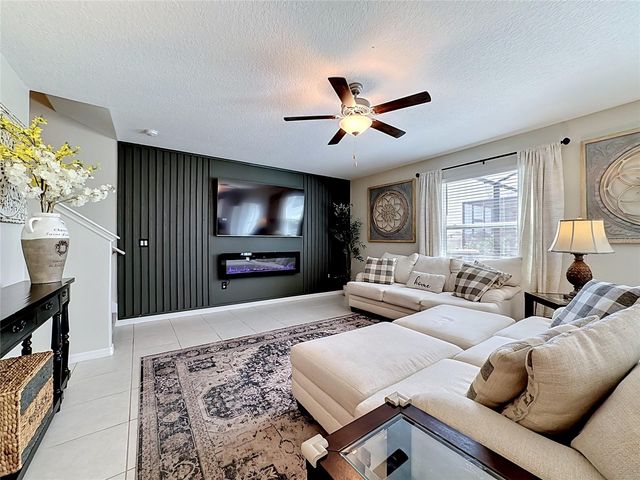 5519 BLUE AZURE DRIVE, Wimauma, FL 33598