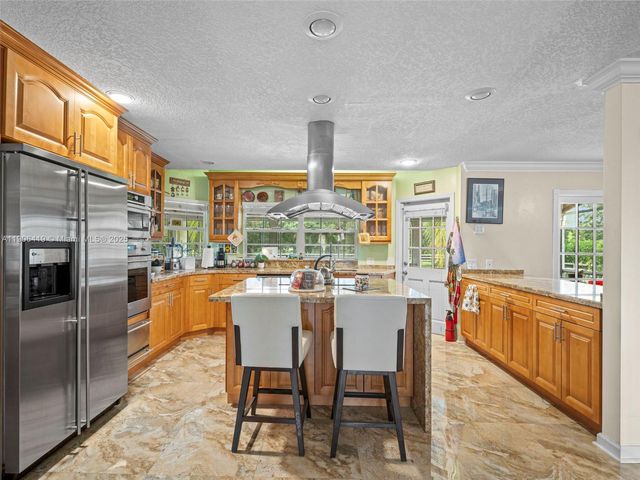 6365 NW 79th Way, Parkland, FL 33067