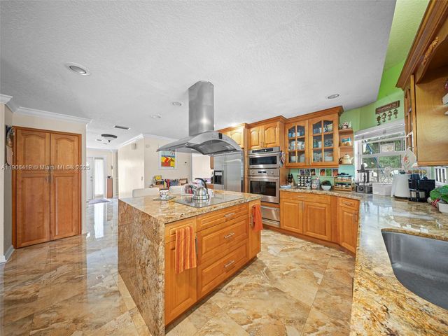 6365 NW 79th Way, Parkland, FL 33067