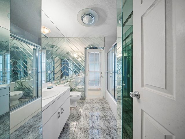 6365 NW 79th Way, Parkland, FL 33067