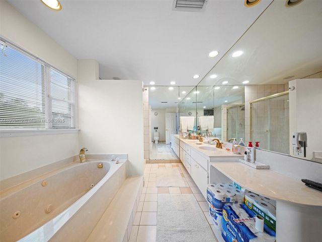 6365 NW 79th Way, Parkland, FL 33067