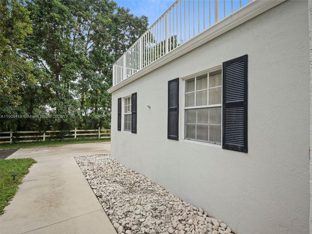 6365 NW 79th Way, Parkland, FL 33067