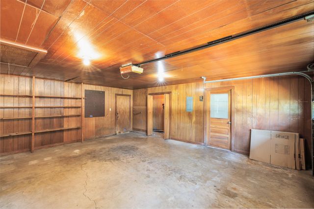 116 E Wallace ST, Gonzales, TX 78629
