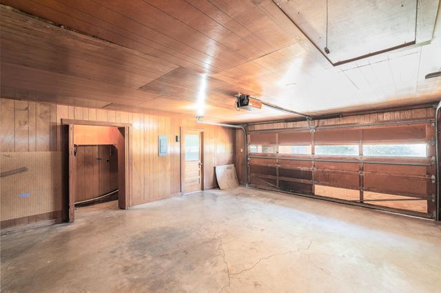116 E Wallace ST, Gonzales, TX 78629