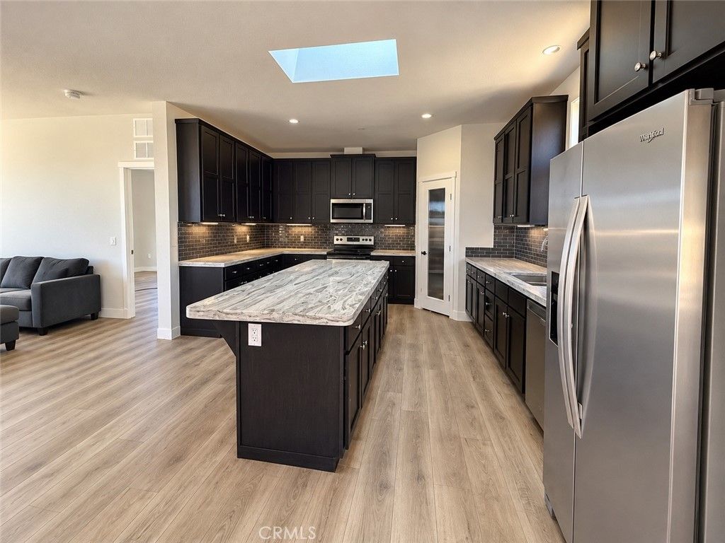 32425 Weber, Hemet, CA 92544 — photo 4