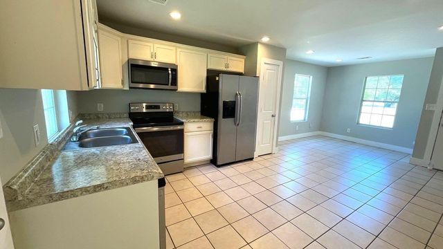 11435 Raincove Drive A, Houston, TX 77016