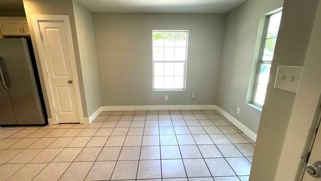 11435 Raincove Drive A, Houston, TX 77016