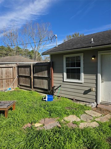 11435 Raincove Drive A, Houston, TX 77016