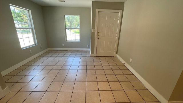 11435 Raincove Drive A, Houston, TX 77016