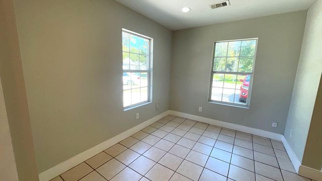 11435 Raincove Drive A, Houston, TX 77016