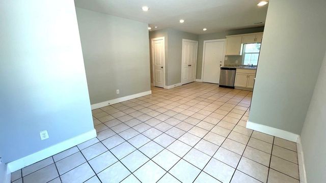 11435 Raincove Drive A, Houston, TX 77016