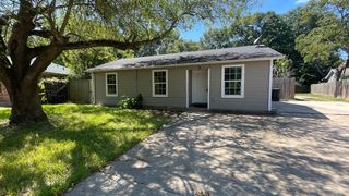 11435 Raincove Drive A, Houston, TX 77016