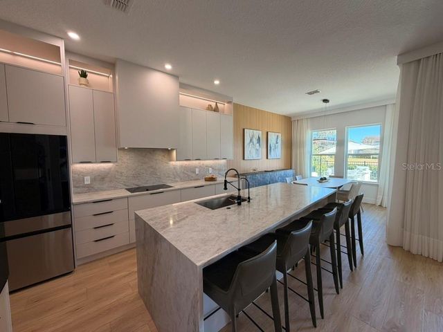 12779 WESTSIDE VILLAGE LOOP, Windermere, FL 34786