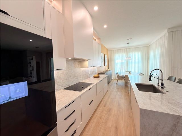 12779 WESTSIDE VILLAGE LOOP, Windermere, FL 34786