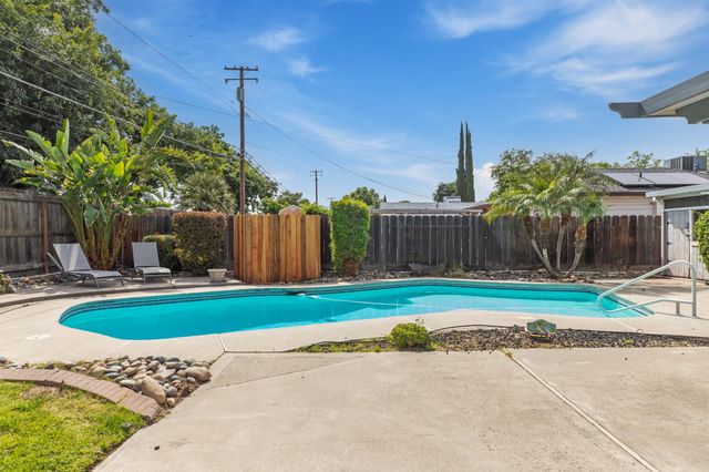 124 E Lowell Ave, Tracy, CA 95376
