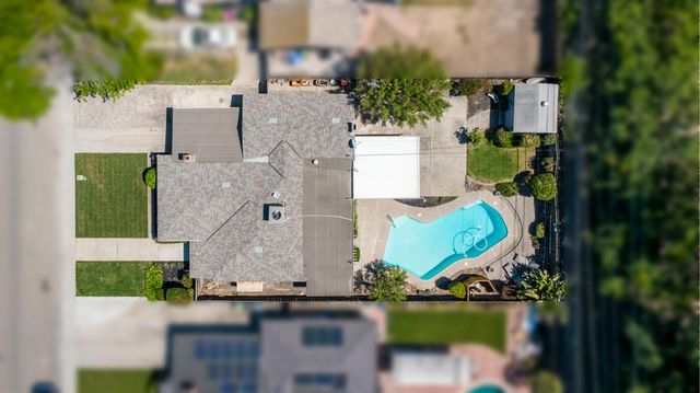 124 E Lowell Ave, Tracy, CA 95376
