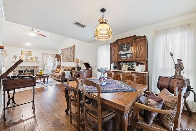 138 Alabaster, Universal City, TX 78148