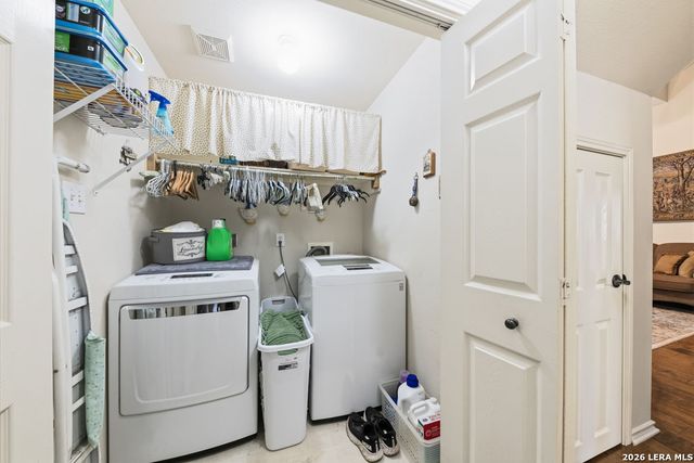 138 Alabaster, Universal City, TX 78148