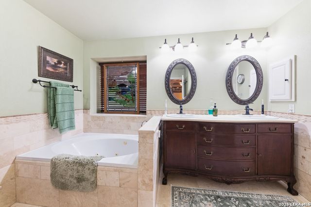 138 Alabaster, Universal City, TX 78148