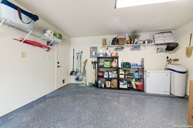 138 Alabaster, Universal City, TX 78148