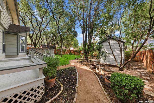 138 Alabaster, Universal City, TX 78148