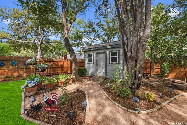 138 Alabaster, Universal City, TX 78148