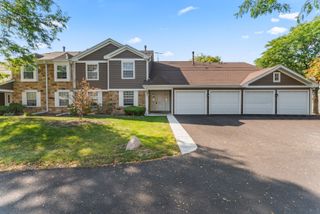 601 Hanover Court Z2, Schaumburg, IL 60194