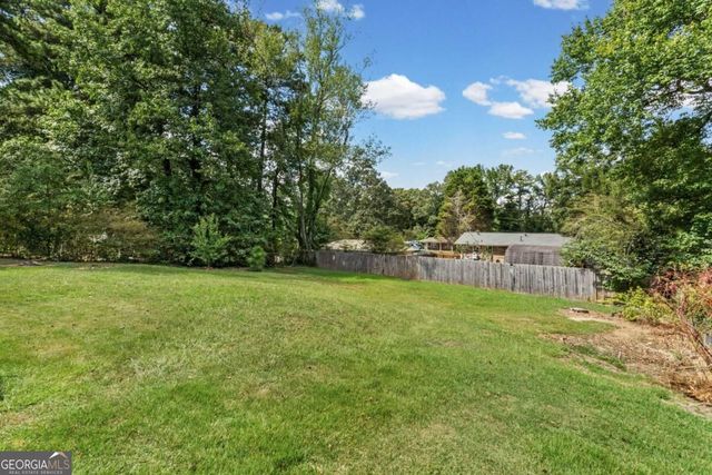 2406 Woodland Drive NW, Kennesaw, GA 30152