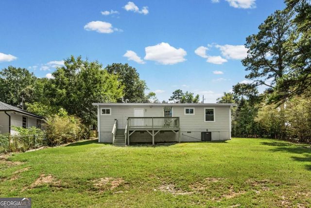 2406 Woodland Drive NW, Kennesaw, GA 30152