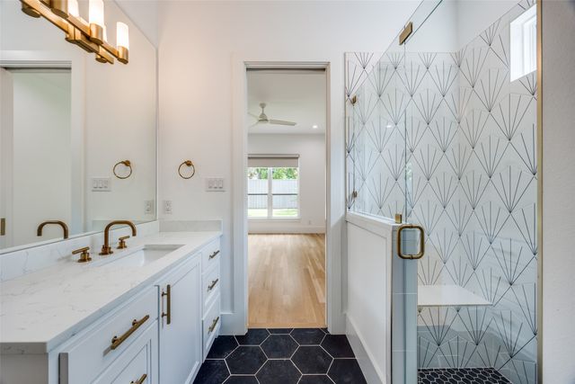 6270 Anita Street, Dallas, TX 75214