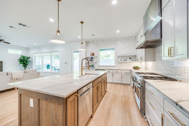 6270 Anita Street, Dallas, TX 75214