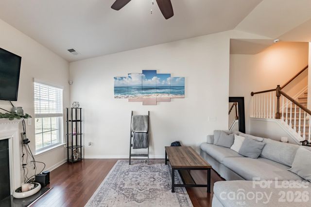 5826 Castlecove Road, Charlotte, NC 28273