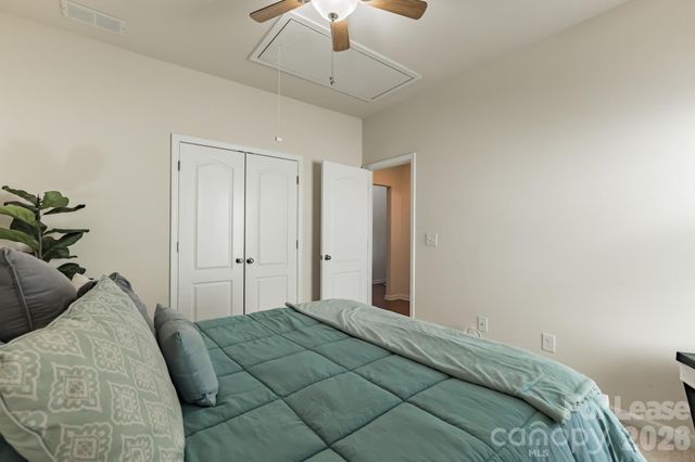 5826 Castlecove Road, Charlotte, NC 28273