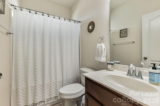 5826 Castlecove Road, Charlotte, NC 28273