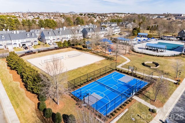 5826 Castlecove Road, Charlotte, NC 28273