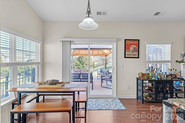 5826 Castlecove Road, Charlotte, NC 28273