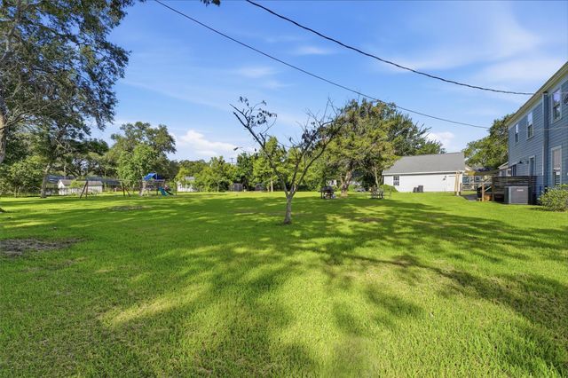 1405 Wright Boulevard, Baytown, TX 77520