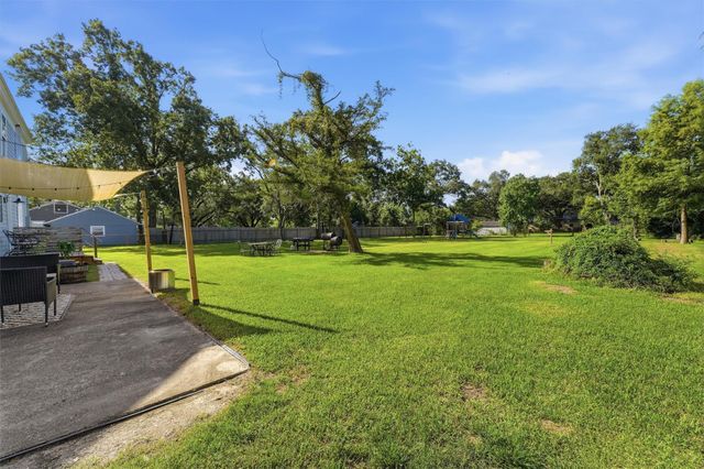 1405 Wright Boulevard, Baytown, TX 77520