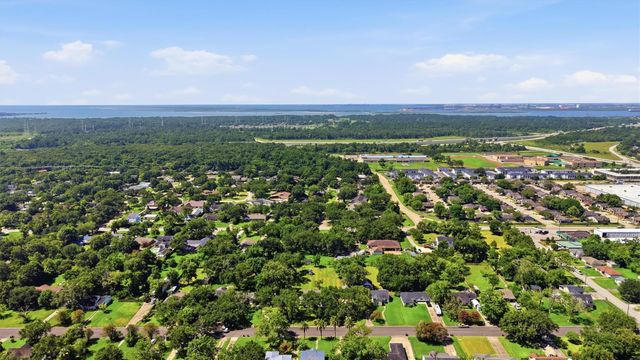 1405 Wright Boulevard, Baytown, TX 77520