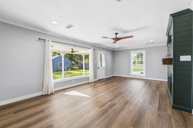 1405 Wright Boulevard, Baytown, TX 77520