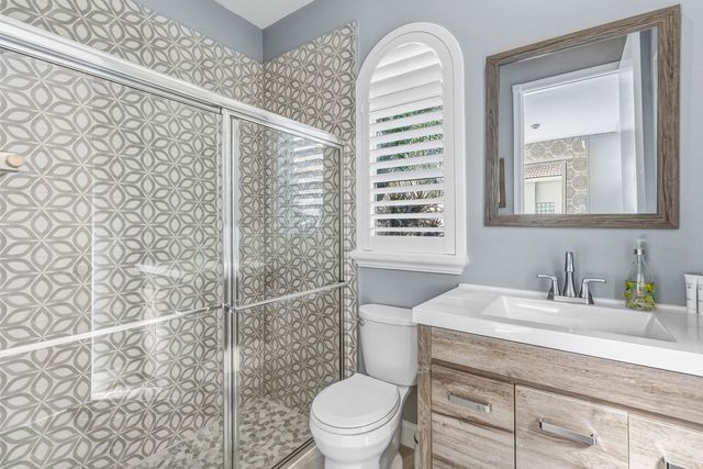 114 La Vida Court, Palm Beach Gardens, FL 33418