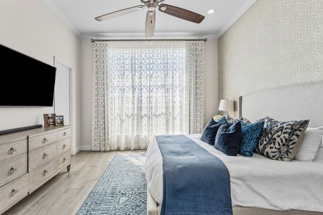 114 La Vida Court, Palm Beach Gardens, FL 33418