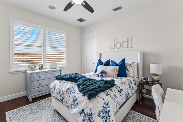 114 La Vida Court, Palm Beach Gardens, FL 33418