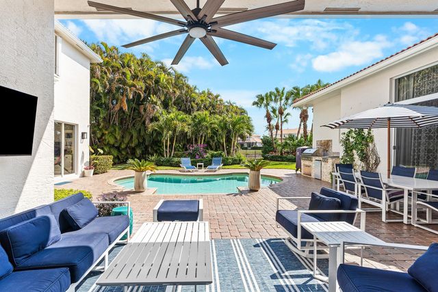 114 La Vida Court, Palm Beach Gardens, FL 33418