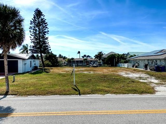 3532 FLORAMAR TERRACE, New Port Richey, FL 34652