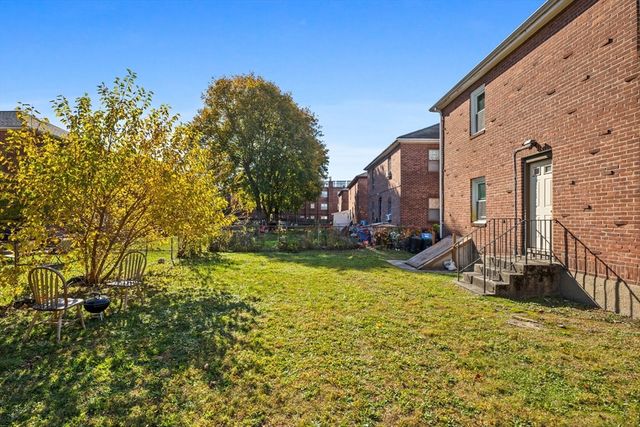 19 Beechcroft St 2, Boston, MA 02135