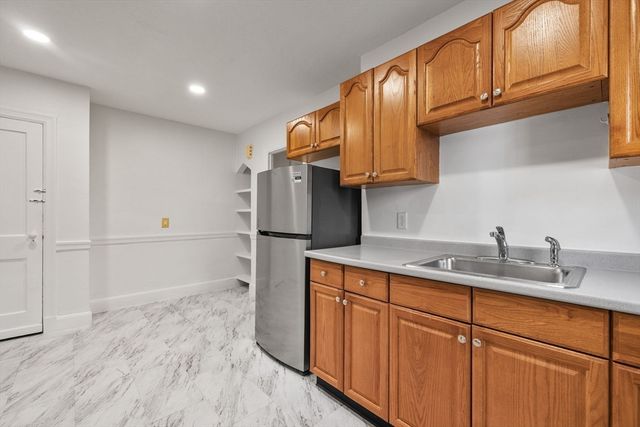 19 Beechcroft St 2, Boston, MA 02135