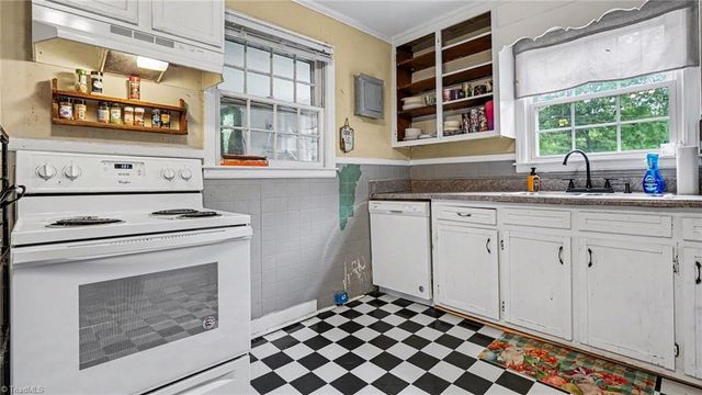6886 Bethel Church Road, Gibsonville, NC 27249