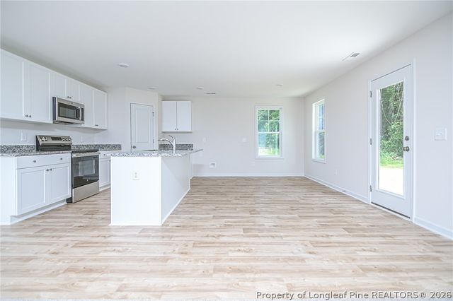 1924 Bulldog Lane, Hope Mills, NC 28348