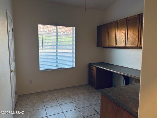 5672 N Cherokee Ridge Road, Tucson, AZ 85750